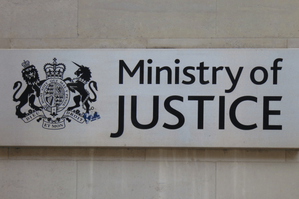 UK-Minister-Promises-Court-Interpreting-Improvements-and-Interpreters-Threaten-Strike-